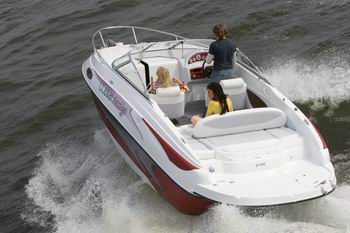 катер Cobra 2150 Prestige